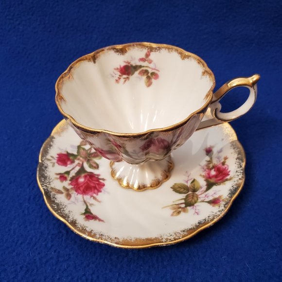 Vintage Cup and Saucer. Vintage Lefton Creamer and Sugar Bowl. - Picture 2 of 12